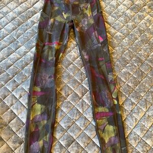 Lululemon Multicolor Camouflage Leggings